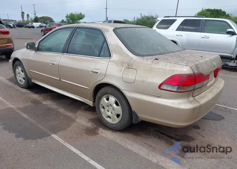 2002 Honda Accord 3.0 Ex z USA, uszkodzony, nr VIN 1HGCG16582A043873